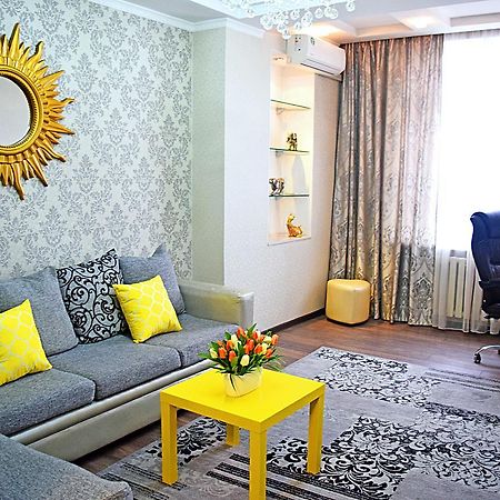 Luxury Palace Apartment Biskek Kültér fotó