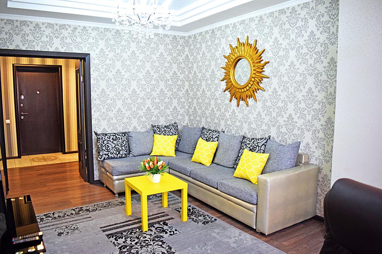 Luxury Palace Apartment Biskek Kültér fotó