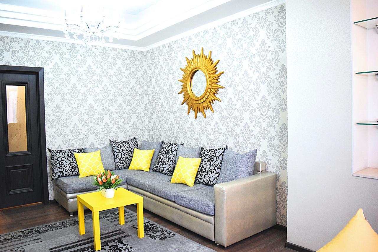 Luxury Palace Apartment Biskek Kültér fotó